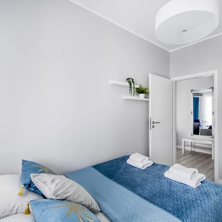 Inside Airport & Business * 바르샤바