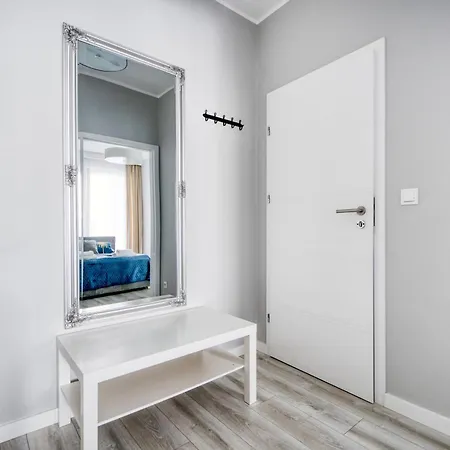 Apartment Inside Airport & Business
