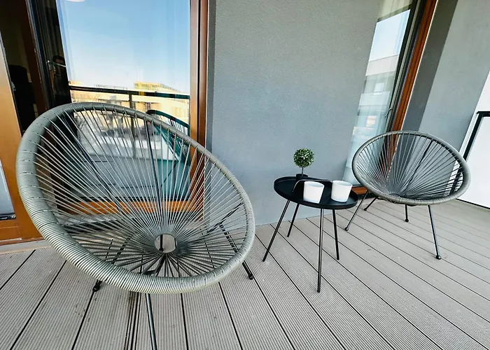 아파트 Inside Airport & Business 바르샤바