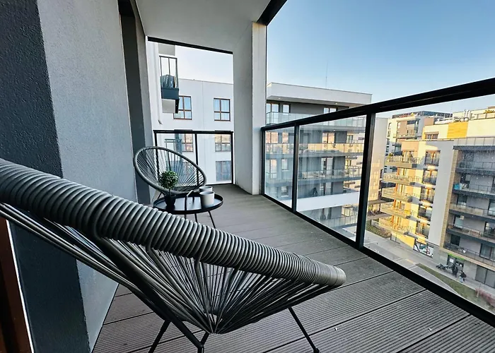 Inside Airport & Business *