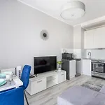 Apartment Inside Airport & Business